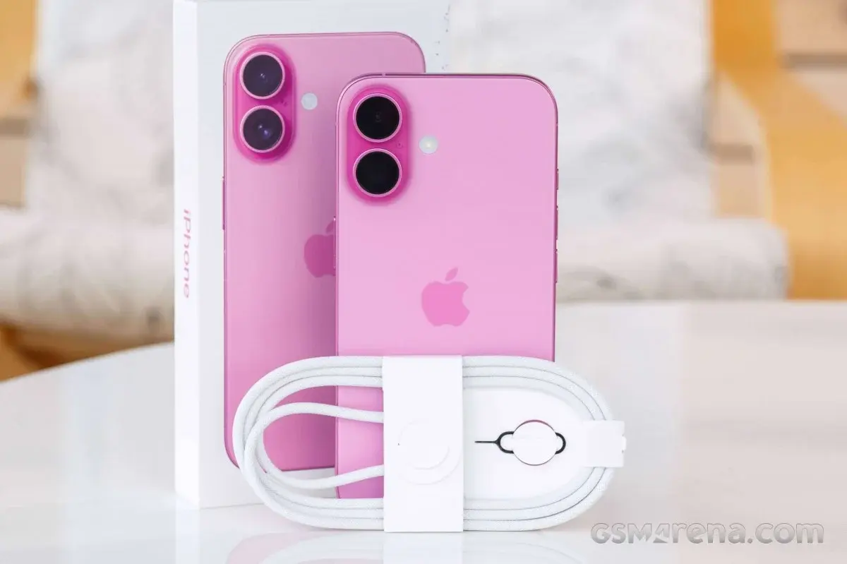 Apple iPhone 16 Pink — image 4