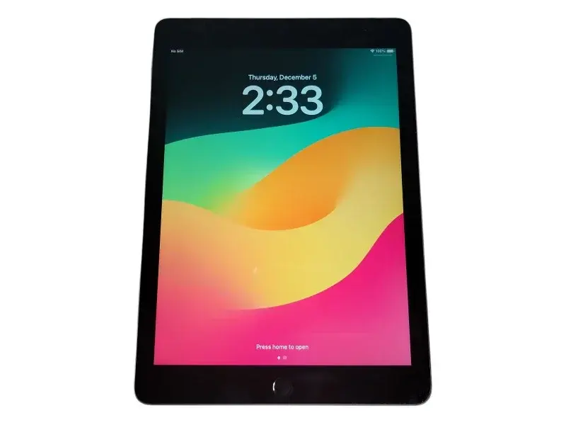 Apple iPad (6th Gen) Wi-Fi Space Gray